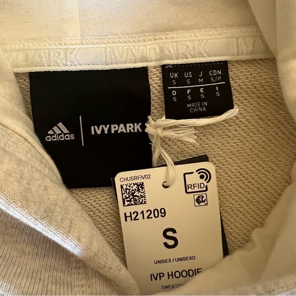 Adidas Ivy Park Cargo Hoodie (All Gender) - Picture 3 of 5